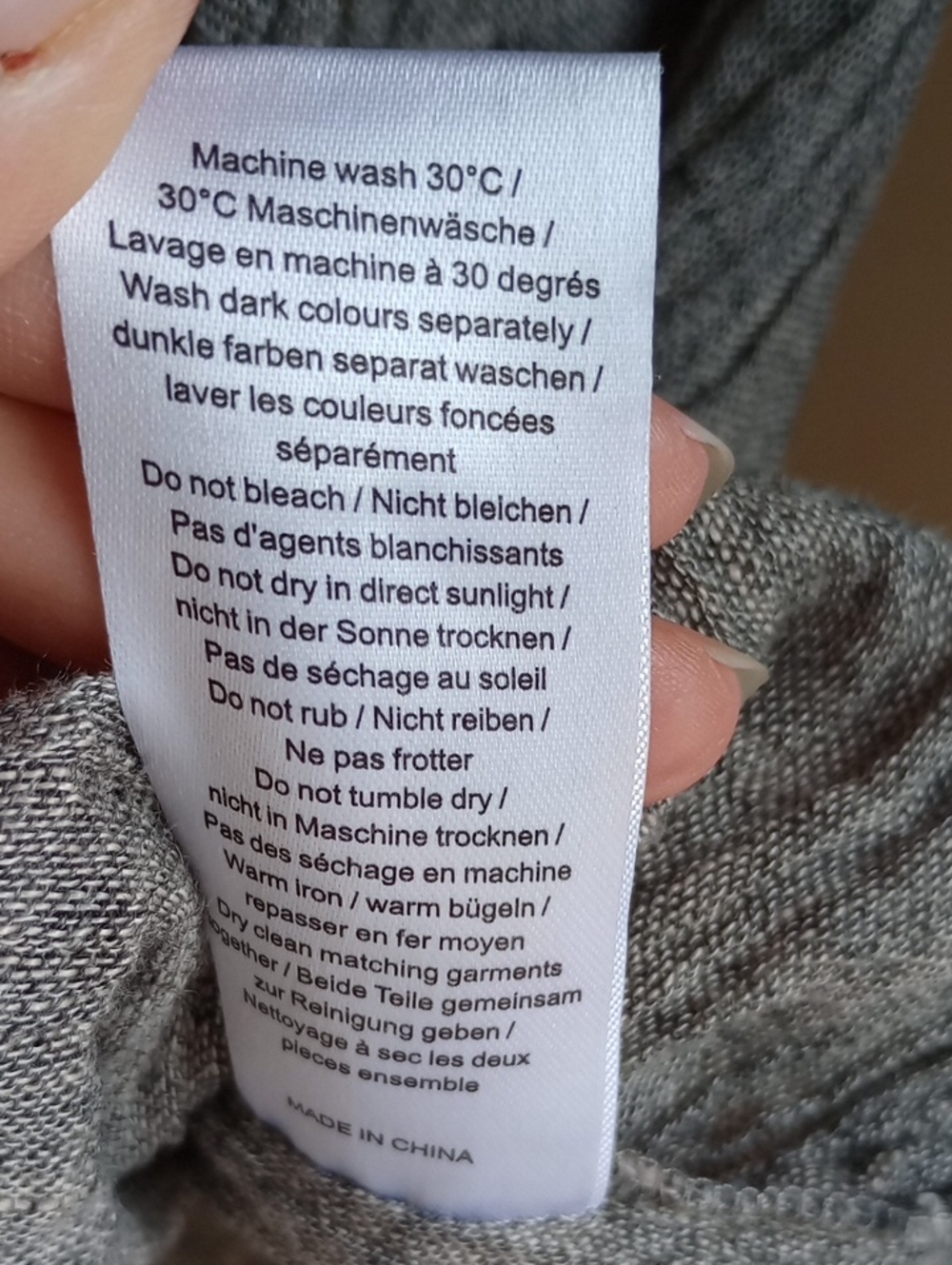 Poetry Linen V Neck Embroidered Textured Top Gray Minimalist Size 8 - Picture 7 of 8